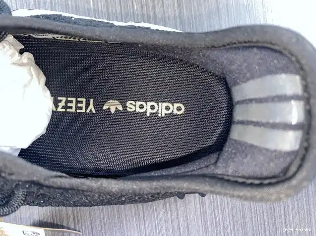 hype White V2 Adidas Black Boost 350 Yeezy Core BY1604 0531